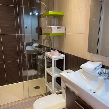Appartement Near Disco Street